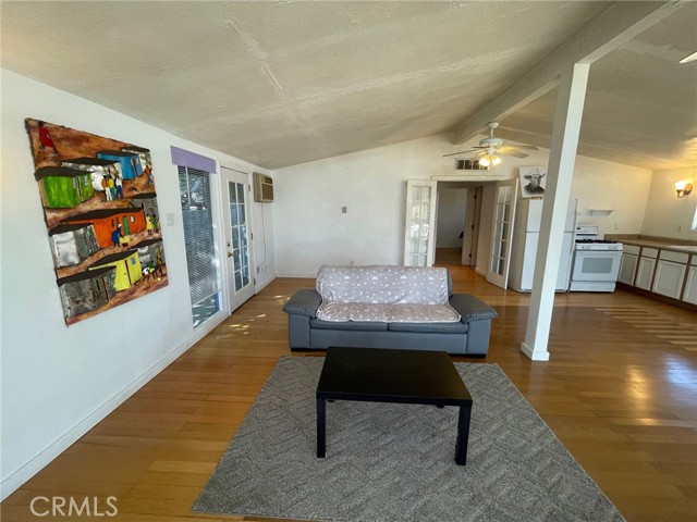 Detail Gallery Image 9 of 16 For 511 Harding Ave, Taft,  CA 93268 - 2 Beds | 1 Baths