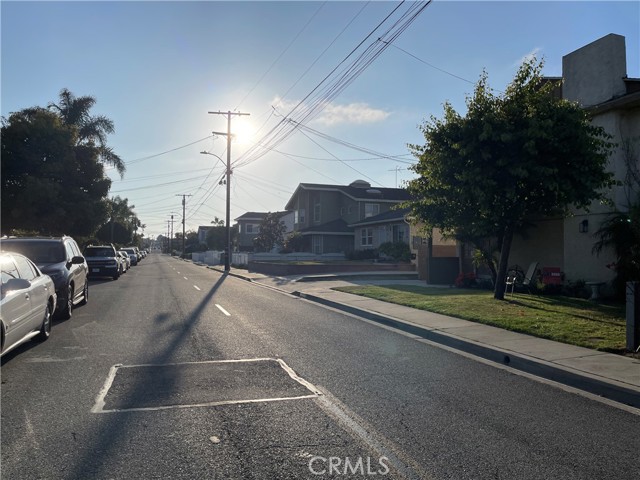 Detail Gallery Image 9 of 10 For 2021 Curtis Ave, Redondo Beach,  CA 90278 - – Beds | – Baths