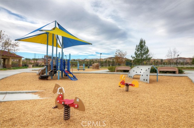 Detail Gallery Image 50 of 58 For 28771 Calle De La Paz, Valencia,  CA 91354 - 3 Beds | 2/1 Baths