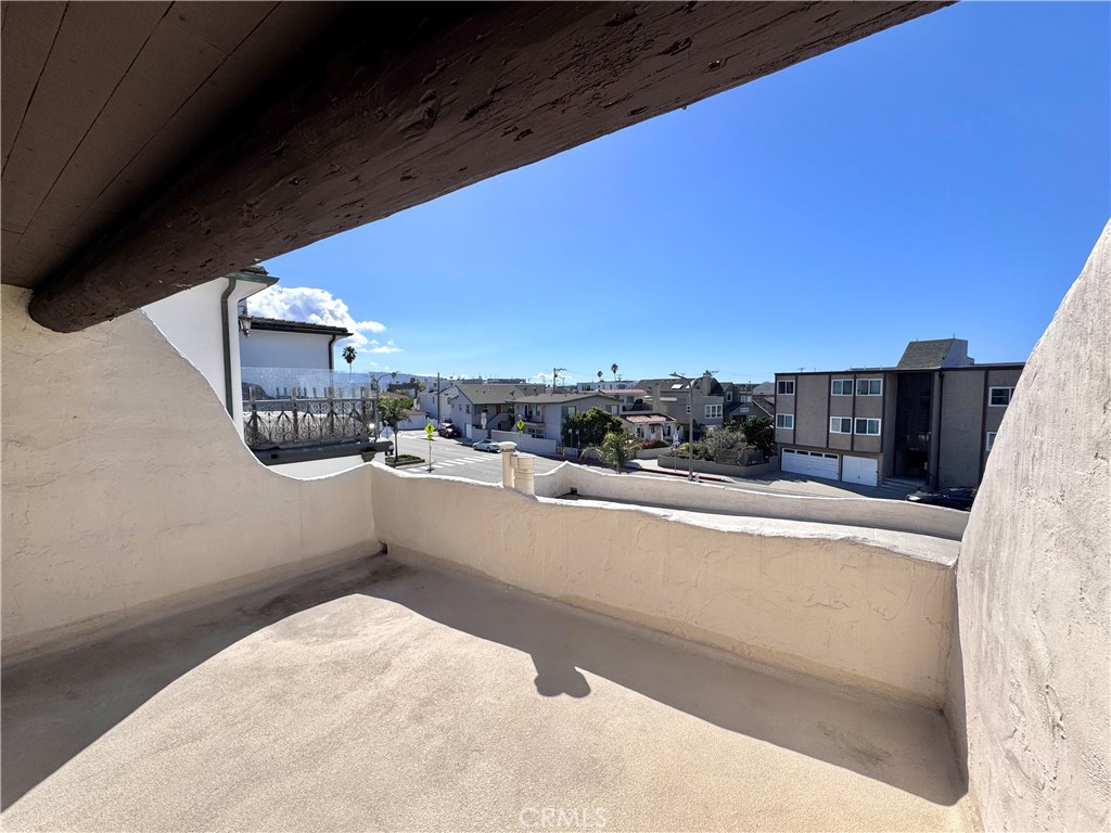 1912 Hermosa Avenue