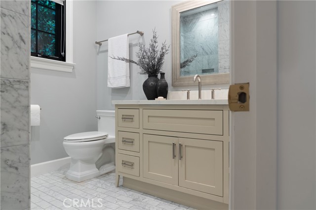 Detail Gallery Image 48 of 59 For 2520 La Condesa Dr, Los Angeles,  CA 90049 - 5 Beds | 6 Baths