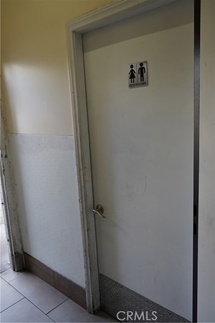 0, Long Beach CA: https://media.crmls.org/medias/78145136-2915-4c9d-a44c-c02bb2fa9f6f.jpg