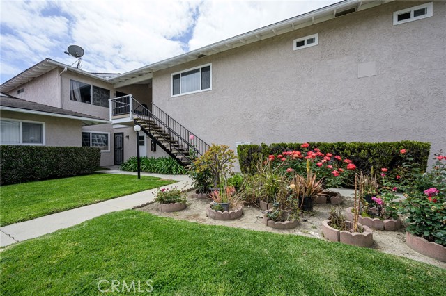 Detail Gallery Image 7 of 7 For 16541 Delton Cir, Huntington Beach,  CA 92647 - 2 Beds | 2 Baths