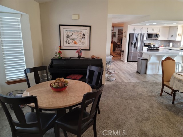 21291 Ramona Avenue, Apple Valley CA: https://media.crmls.org/medias/78159f0e-d4f9-42ec-aea7-e6d09cadc669.jpg