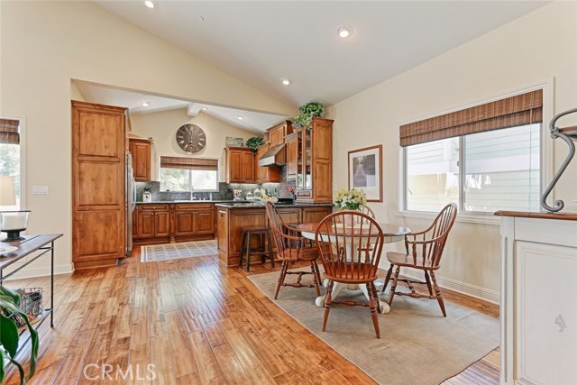 108 Helberta Avenue, Redondo Beach, California 90277, 4 Bedrooms Bedrooms, ,2 BathroomsBathrooms,Residential,Sold,Helberta,SB17041360