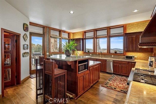 Detail Gallery Image 13 of 59 For 76346 Bryson Hesperia Rd, Bradley,  CA 93426 - 3 Beds | 3 Baths