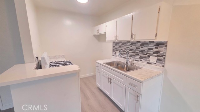 Detail Gallery Image 5 of 14 For 1807 W Sumac #2,  Anaheim,  CA 92804 - 1 Beds | 1 Baths