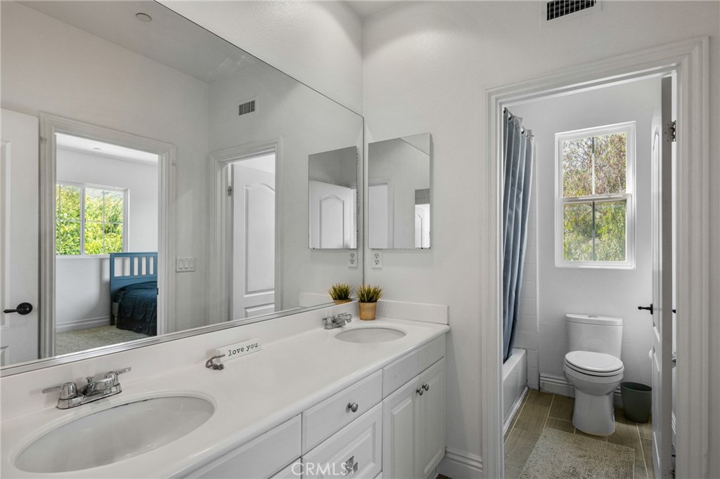 MLS #OC26002514 image #38