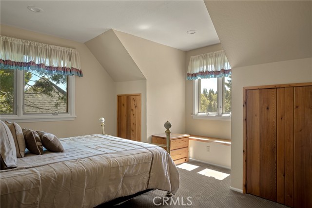 Detail Gallery Image 28 of 54 For 28960 Palisades Dr, Lake Arrowhead,  CA 92352 - 5 Beds | 3 Baths