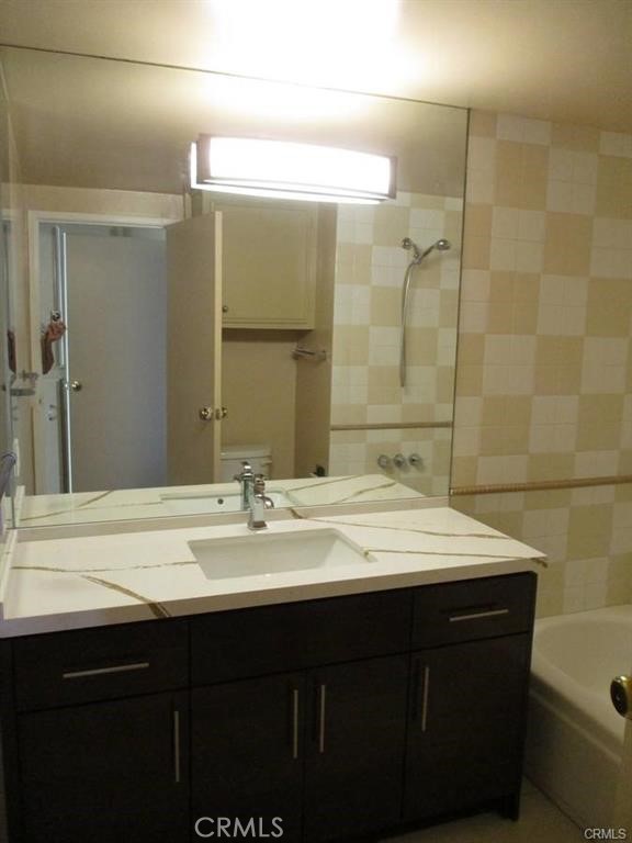 Detail Gallery Image 7 of 17 For 375 Atlantic Ave #702,  Long Beach,  CA 90802 - 2 Beds | 2 Baths