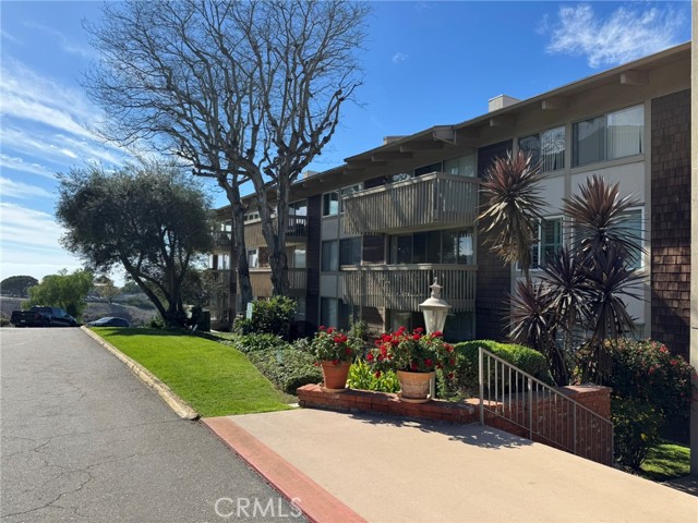 6542 Ocean Crest Drive, Rancho Palos Verdes, California 90275, 2 Bedrooms Bedrooms, ,2 BathroomsBathrooms,Residential,For Sale,Ocean Crest,SB25009798