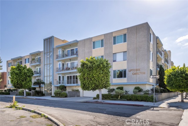 3695 Linden Avenue, Long Beach CA: https://media.crmls.org/medias/781a1249-fa86-4121-966f-39181fc5683e.jpg