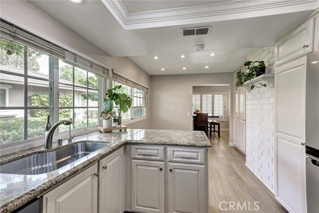 5111 Alder, Irvine CA: https://media.crmls.org/medias/781a8d06-f1f1-40de-80e5-31d2c4fe5561.jpg