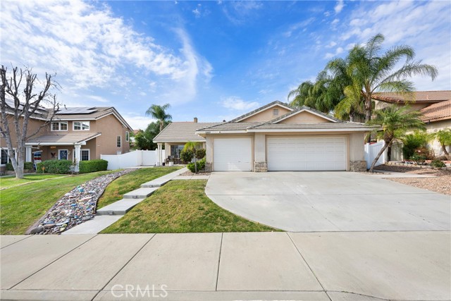 Detail Gallery Image 5 of 43 For 32009 Bourges, Lake Elsinore,  CA 92530 - 3 Beds | 2 Baths