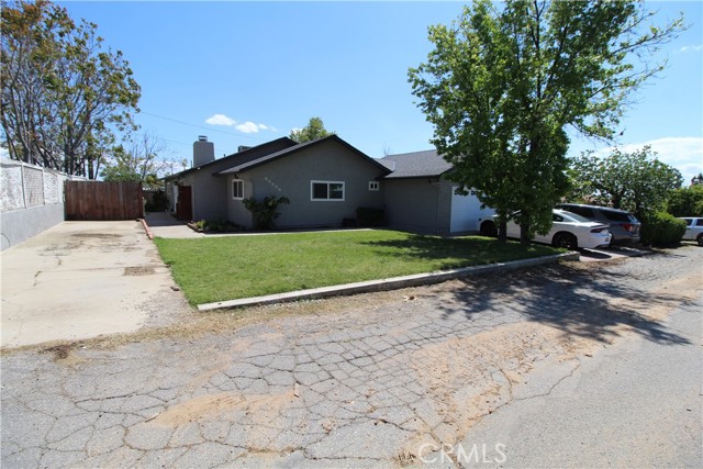 Detail Gallery Image 1 of 1 For 35434 Douglas Ln, Yucaipa,  CA 92399 - 3 Beds | 2/1 Baths