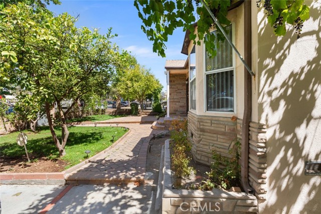 Detail Gallery Image 40 of 56 For 6608 Saint Clair Ave, North Hollywood,  CA 91606 - 4 Beds | 3 Baths