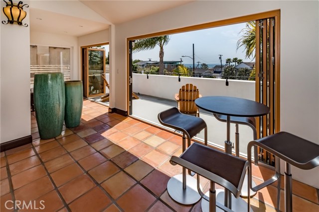 2116 Monterey Boulevard, Hermosa Beach, California 90254, 3 Bedrooms Bedrooms, ,3 BathroomsBathrooms,Residential,Sold,Monterey,SB17077141