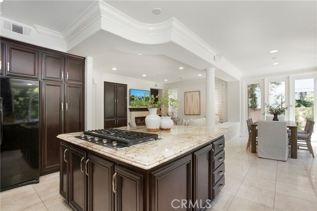 25 Santa Maria, Lake Forest CA: https://media.crmls.org/medias/781cf1a9-da5f-4981-adfb-54d3a97cfc0d.jpg