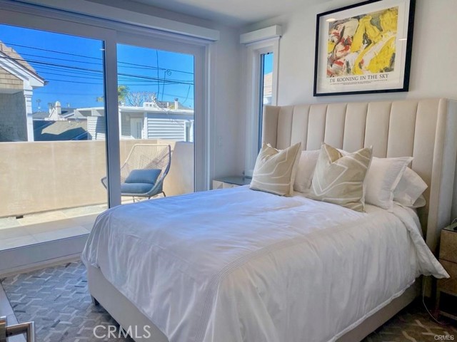 Detail Gallery Image 16 of 26 For 203 Sapphire Ave, Newport Beach,  CA 92662 - 3 Beds | 3/1 Baths