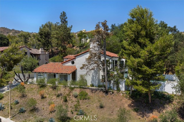 Drew Fenton | 17433 Camino De Yatasto Pacific Palisades CA | MLS: 7355290