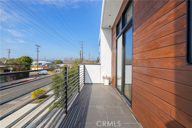 3660 Beethoven Street, Los Angeles CA: https://media.crmls.org/medias/781d9e18-0df3-449c-b51a-9c6864d554a7.jpg