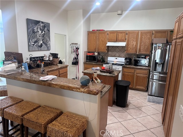 Detail Gallery Image 15 of 45 For 735 Rembrandt Cir, Corona,  CA 92882 - 4 Beds | 2 Baths