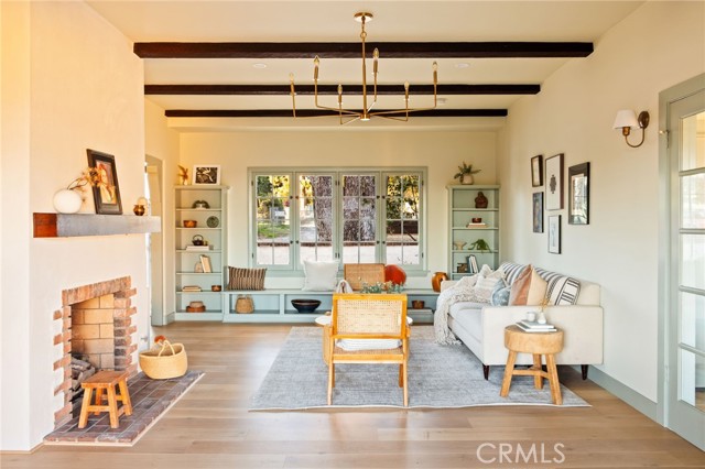 Detail Gallery Image 6 of 59 For 1578 Morada Pl, Altadena,  CA 91001 - 4 Beds | 3 Baths