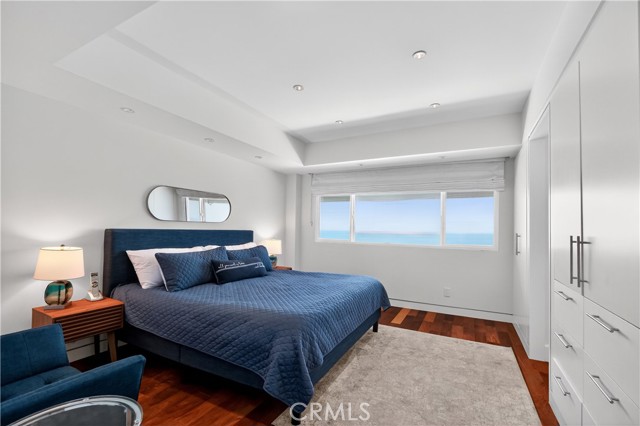 Detail Gallery Image 12 of 39 For 102 Blue Lagoon, Laguna Beach,  CA 92651 - 3 Beds | 3 Baths