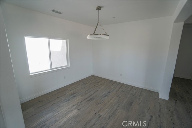 Detail Gallery Image 13 of 28 For 17850 Bangor Ave, Hesperia,  CA 92345 - 4 Beds | 2/1 Baths