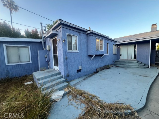 4227 Neosho Avenue, Los Angeles CA: https://media.crmls.org/medias/781fc116-b37c-4c9f-93b2-42d318fc6cc1.jpg