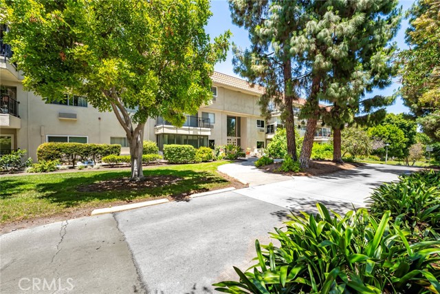 Detail Gallery Image 28 of 32 For 2385 via Mariposa 1f,  Laguna Woods,  CA 92637 - 2 Beds | 2 Baths