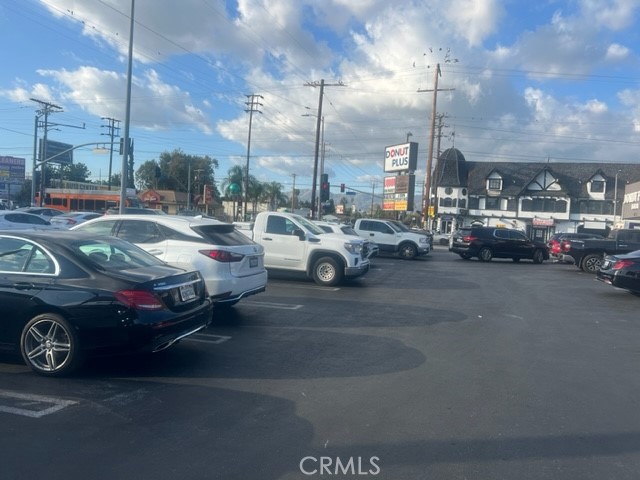 19256 Roscoe Boulevard, Northridge (los Angeles), California 91324, ,Commercial Lease,For Rent,19256 Roscoe Boulevard,CRSR23231055