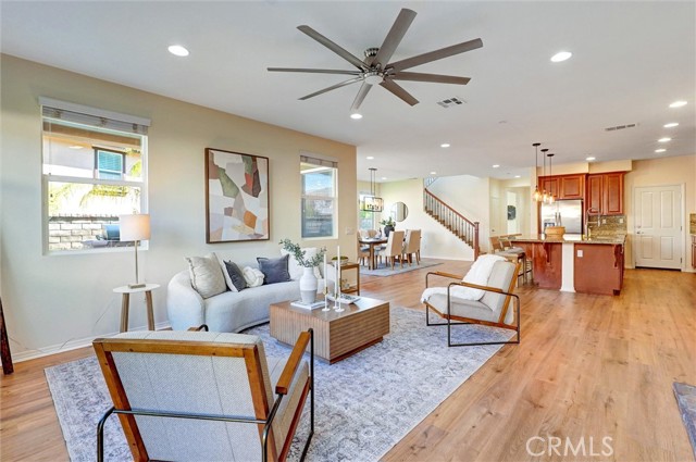 Detail Gallery Image 18 of 44 For 24509 Rosette Ln, Valencia,  CA 91354 - 5 Beds | 3 Baths