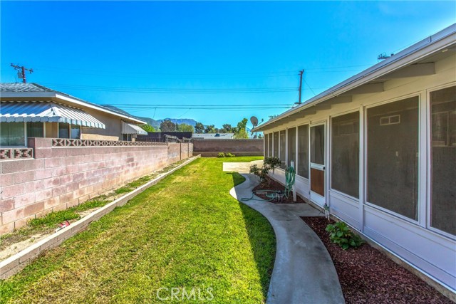 Detail Gallery Image 27 of 35 For 25556 Lynwood Dr, San Bernardino,  CA 92404 - 3 Beds | 1/1 Baths