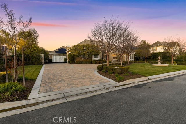 19103 Green Oaks Road, Yorba Linda CA: https://media.crmls.org/medias/782276d8-7f7e-40d1-90c5-1f1e39965b06.jpg