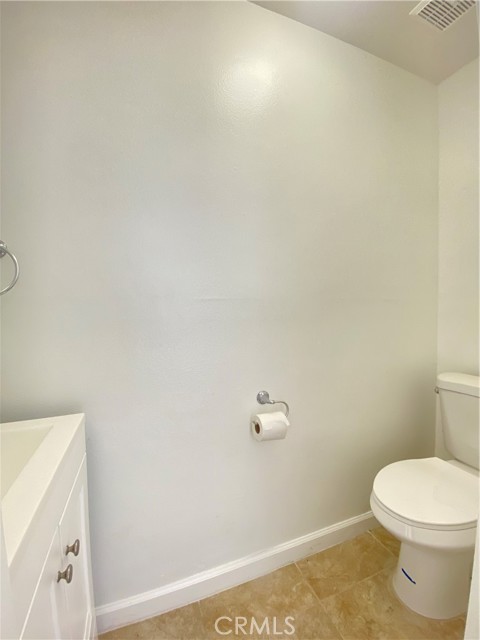 Detail Gallery Image 4 of 15 For 12196 Carnation Ln #B,  Moreno Valley,  CA 92557 - 2 Beds | 1/1 Baths