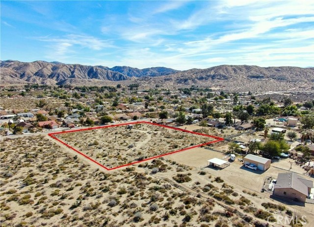 Detail Gallery Image 3 of 13 For 11040 Mescalero Ave, Morongo Valley,  CA 92256 - – Beds | – Baths