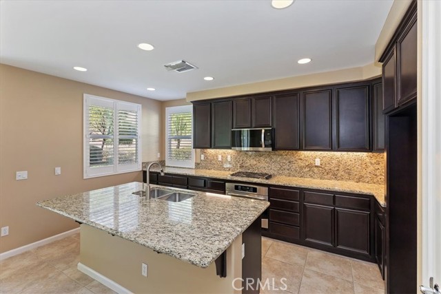 Detail Gallery Image 15 of 75 For 8594 Cuyamaca, Corona,  CA 92883 - 2 Beds | 2 Baths