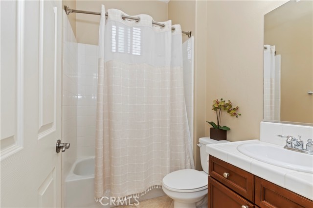 Image 19 of 56 For 15487 Skyridge Drive