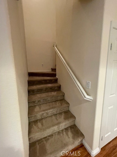 Detail Gallery Image 4 of 12 For 156 via Katrina, Newbury Park,  CA 91320 - 2 Beds | 2/1 Baths