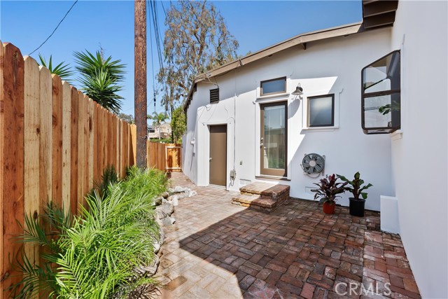3017 Elm Avenue, Manhattan Beach, California 90266, 2 Bedrooms Bedrooms, ,2 BathroomsBathrooms,Residential,Sold,Elm,SB21199179