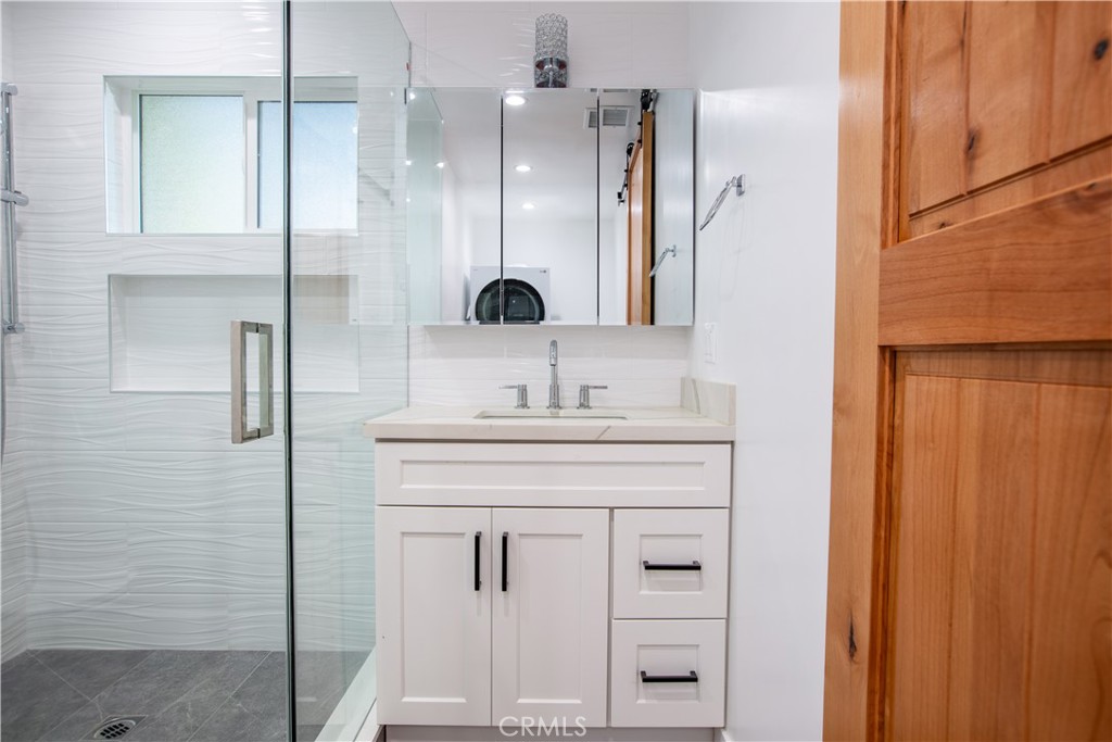 MLS #SR25247388 image #9