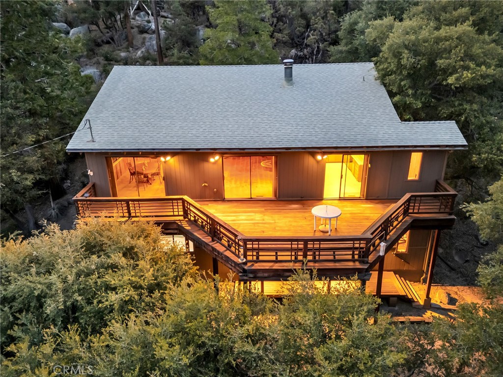 https://media.crmls.org/medias/782b8b6d-a38d-4b8e-ab1c-3112a7b4e698.jpg?preset=X-Large