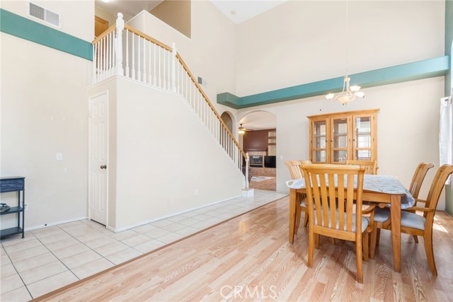 Detail Gallery Image 10 of 63 For 879 Glider Pl, San Jacinto,  CA 92582 - 5 Beds | 3 Baths