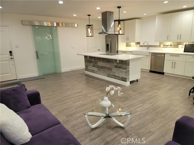 Detail Gallery Image 4 of 17 For 8011 Sterling, Huntington Beach,  CA 92646 - 4 Beds | 3 Baths