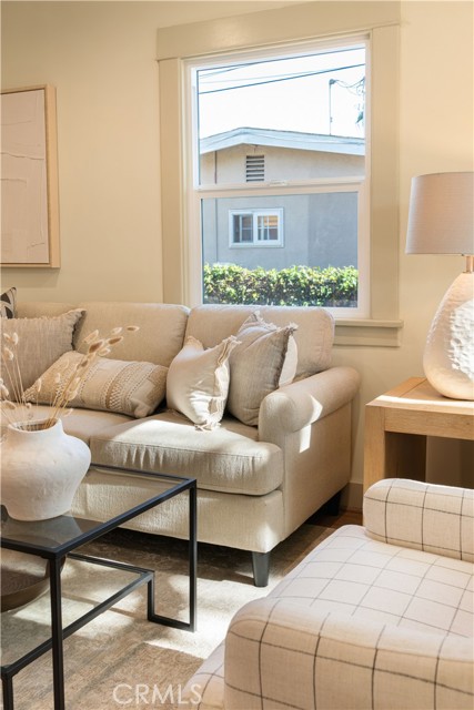 Detail Gallery Image 27 of 27 For 4245 E 6th, Long Beach,  CA 90814 - 2 Beds | 1 Baths