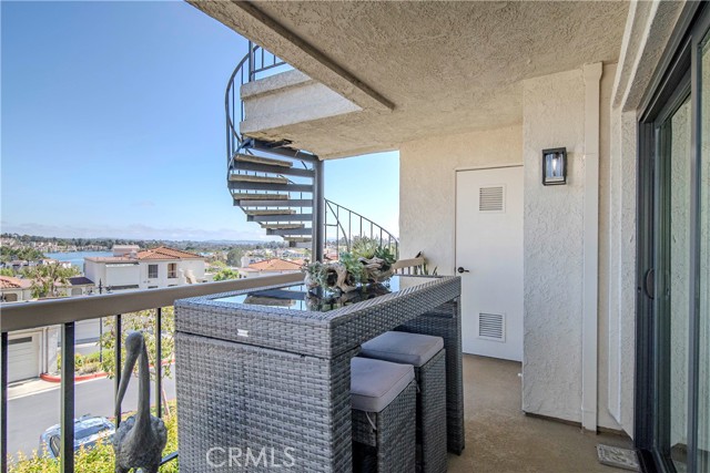 Detail Gallery Image 13 of 48 For 27784 Arta #10,  Mission Viejo,  CA 92692 - 2 Beds | 2 Baths