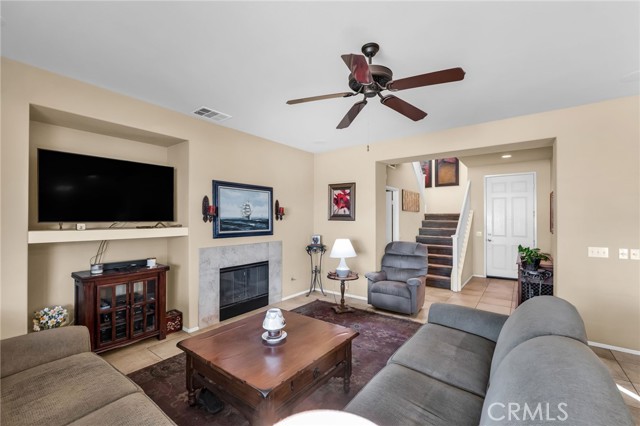 Detail Gallery Image 17 of 68 For 1259 Pardee, San Jacinto,  CA 92582 - 3 Beds | 2/1 Baths