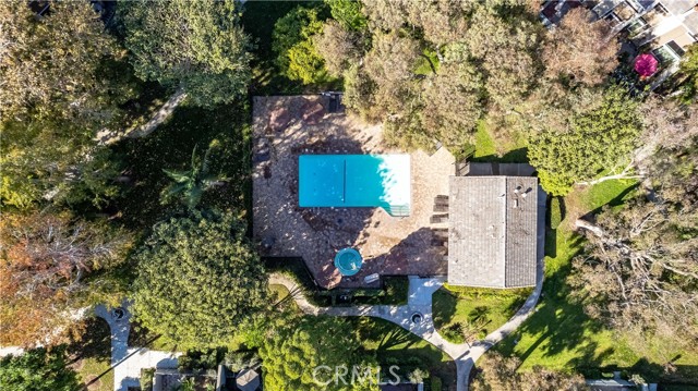 Detail Gallery Image 4 of 12 For 18786 Racquet Ln, Huntington Beach,  CA 92648 - 3 Beds | 2/1 Baths