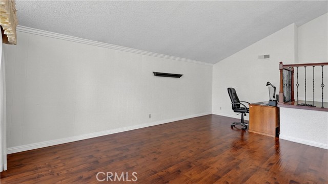 Detail Gallery Image 12 of 56 For 14272 Saarinen Ct, Irvine,  CA 92606 - 4 Beds | 2/1 Baths